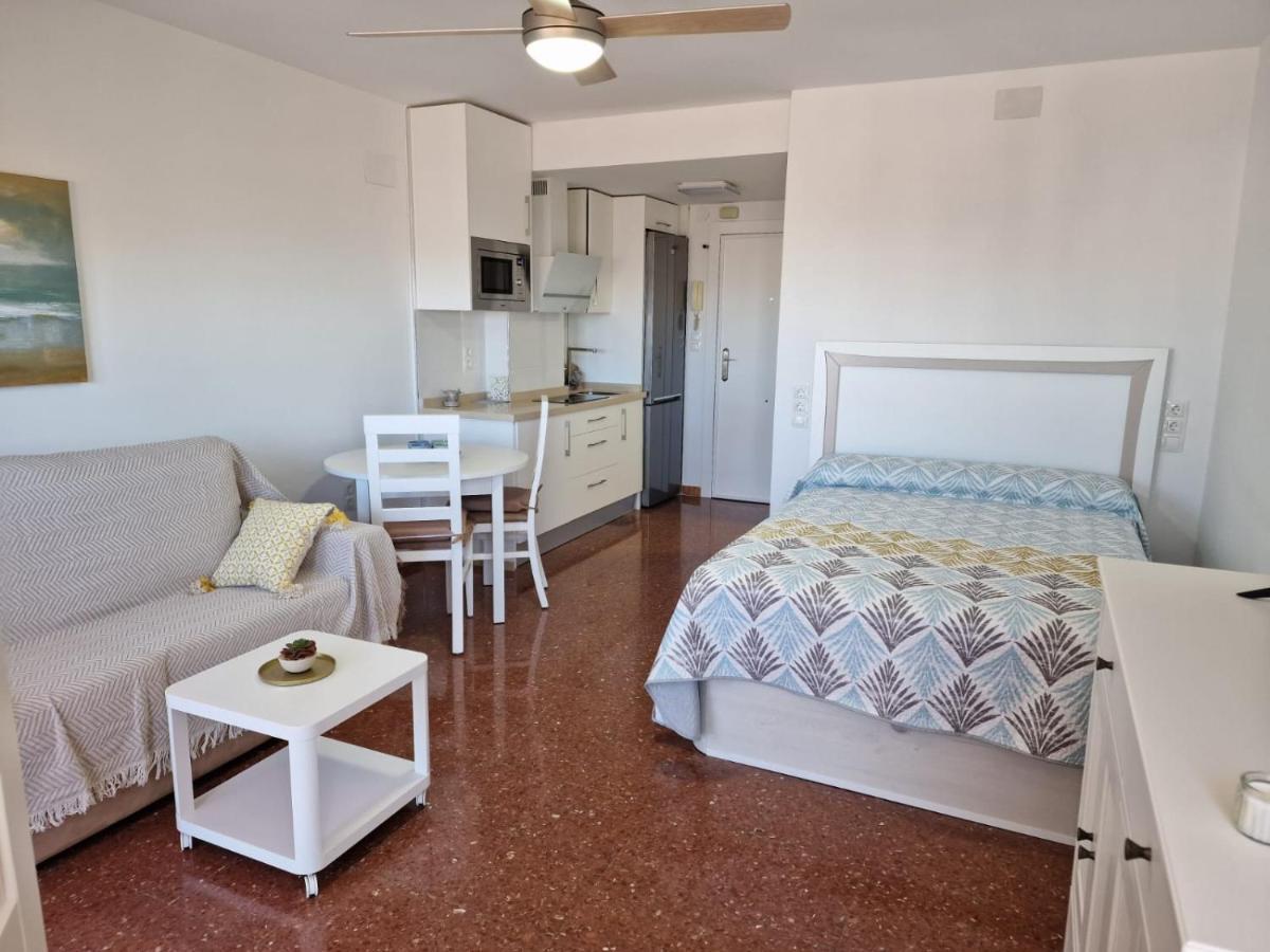 Apartamento Sereva Plazamar Torre Del Mar Exterior photo